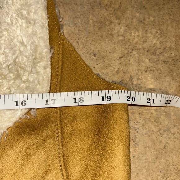 Talbots vest - tan/cream faux leather/shearling vest open front - Picture 3 of 8